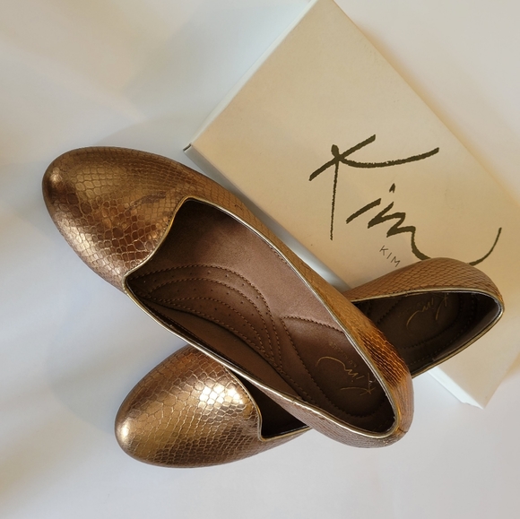 Kim Rogers Ballet Flats - Picture 5 of 7